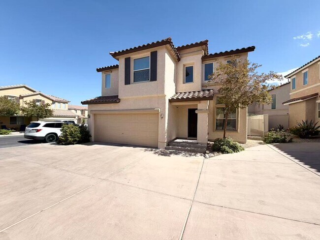 Building Photo - 3925 Philomena St