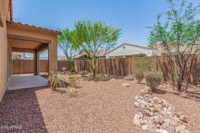 Building Photo - 19750 W Heatherbrae Dr