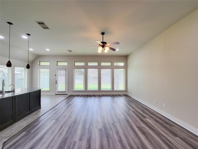 Building Photo - 1314 Watercrest Park Ln