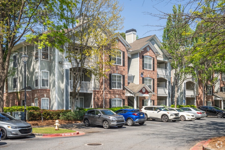 Building Photo - Verdant Peachtree Creek