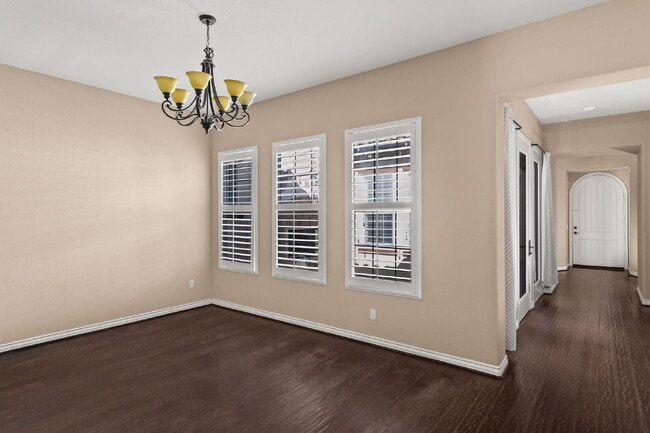 Building Photo - Stunning Single-Story Luxury Home in Coveted Rolling Hills Ranch