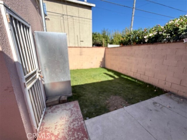 Building Photo - 6222 Hood Ave