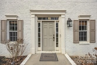 Building Photo - 17622 Cambridge Grove Dr