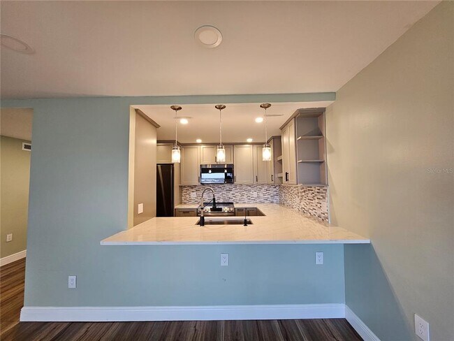 Building Photo - 4141 Bayshore Blvd