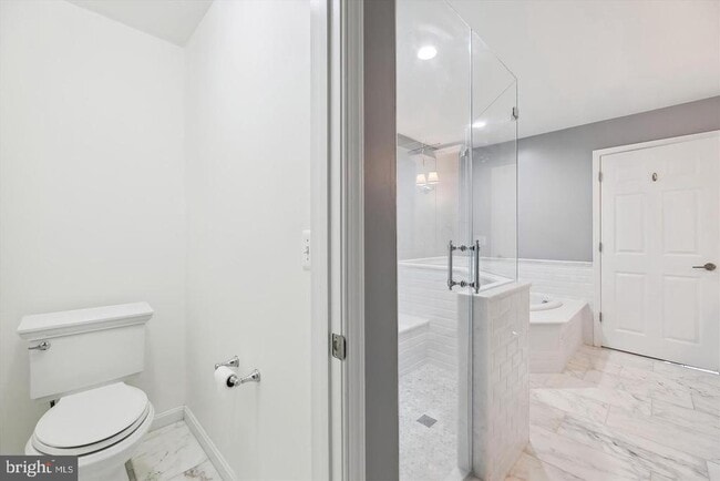 Building Photo - 12079 Kinsley Pl