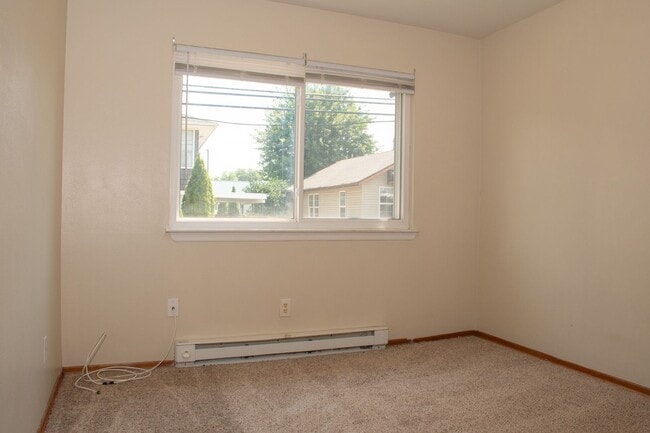 Building Photo - 420 W Mather St