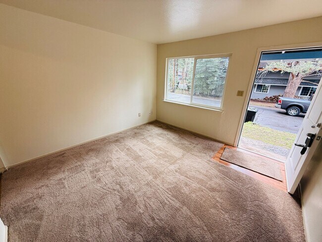 Building Photo - 2505 Kubel Ave