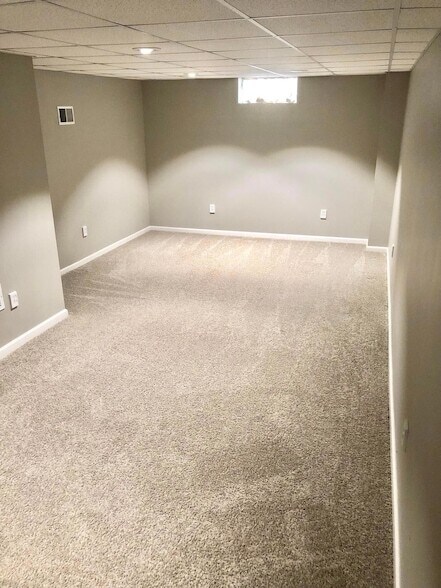 Building Photo - 2916 Abbey Knoll Dr