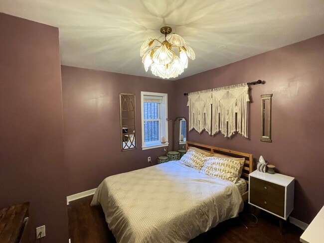 Building Photo - Recently Renovated 1 bedroom apartment in Columbia Heights