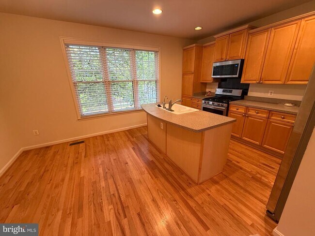 Building Photo - 12174 Chancery Station Cir
