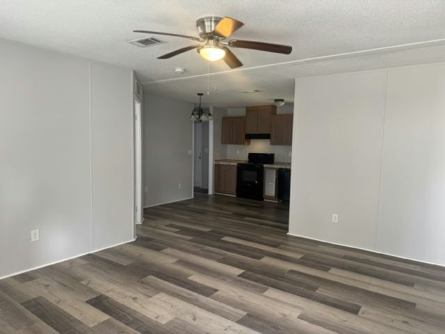 Building Photo - 9330 Sunset Dr