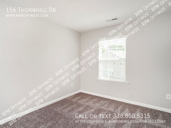 Building Photo - 156 Thornhill Dr