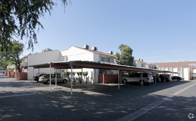 Building Photo - Willow Lake Apartments