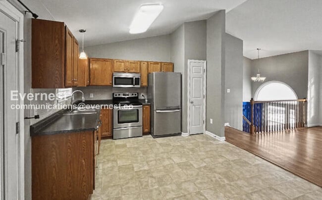 Building Photo - 36015 Wilderness Shores Way