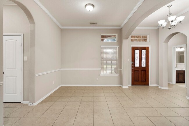Building Photo - 314 Trillium Dr