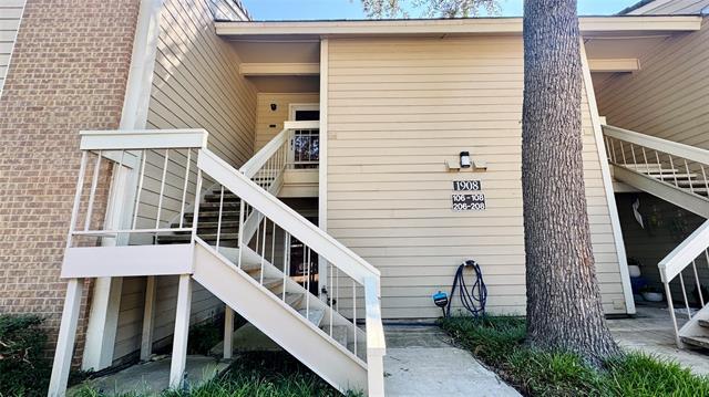 Primary Photo - 1908 Chasewood Cir