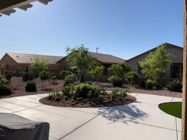 Building Photo - 22407 W Morning Glory St