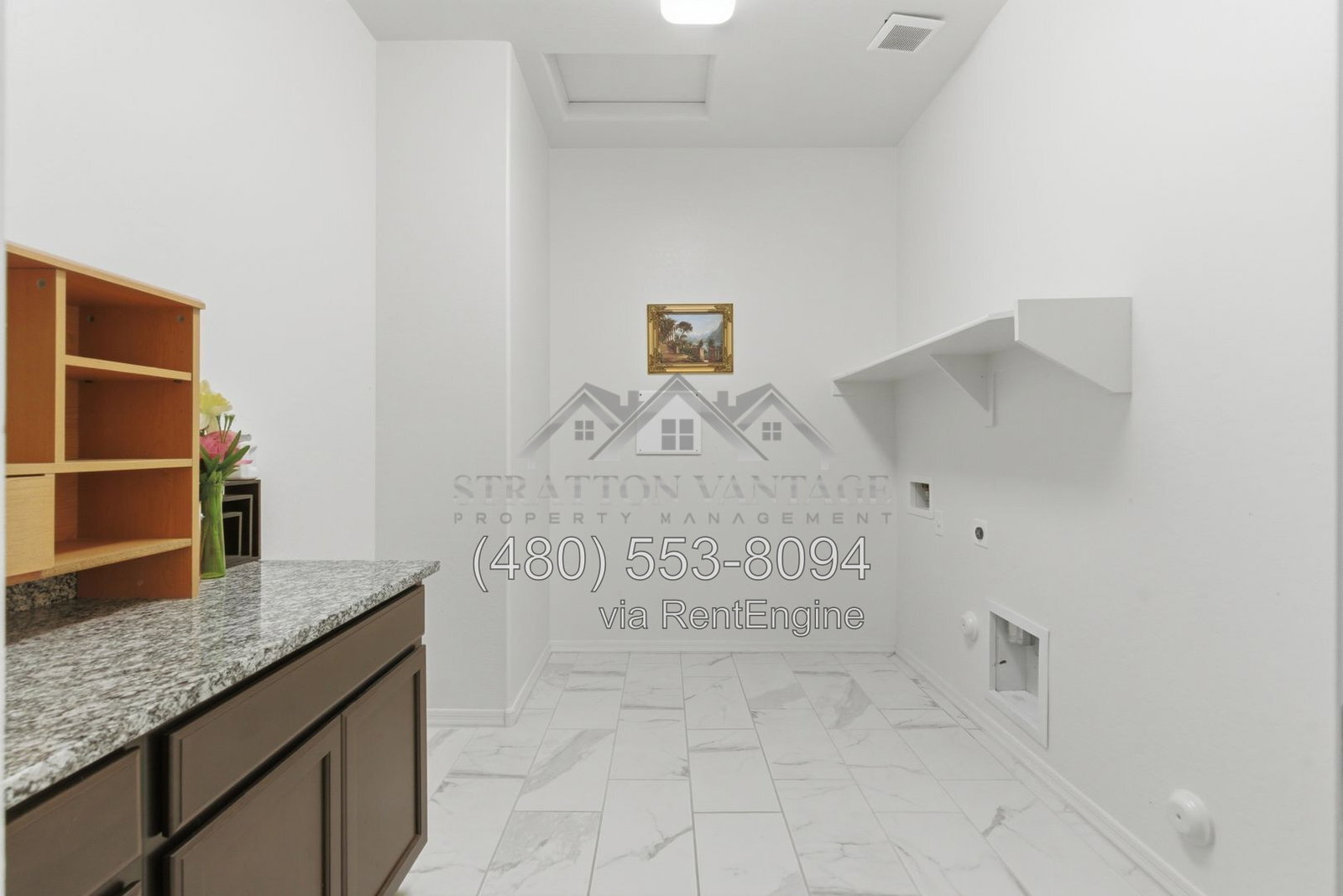 Building Photo - 1083 E Holland Park Dr