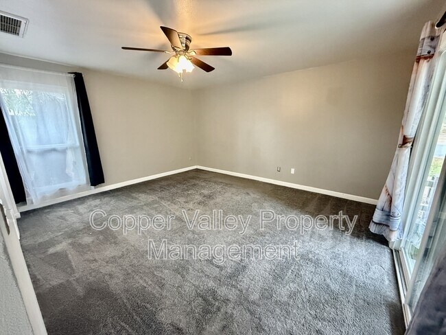 Building Photo - 4415 W Gelding Dr