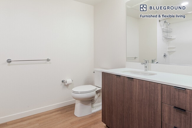 Building Photo - 100 Callan Ave