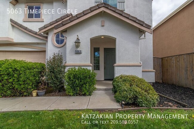 Building Photo - 2-Story 3-Bedroom 2.5 Bath Gated Brookside...