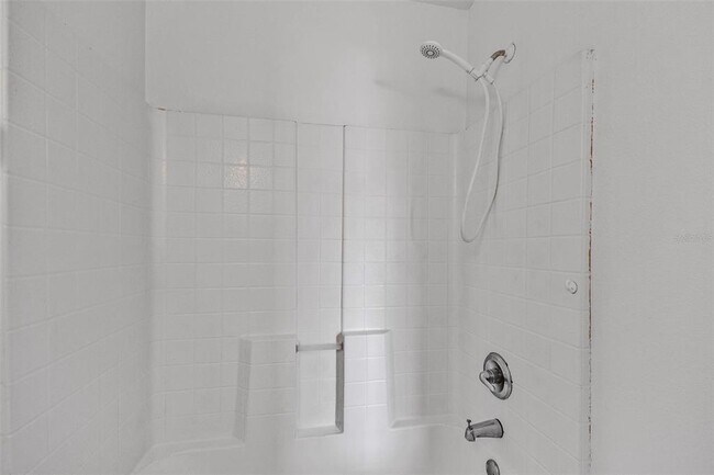 Building Photo - 6 Plateau Pl