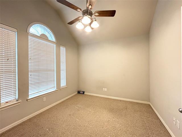 Building Photo - 8266 Robertson Dr