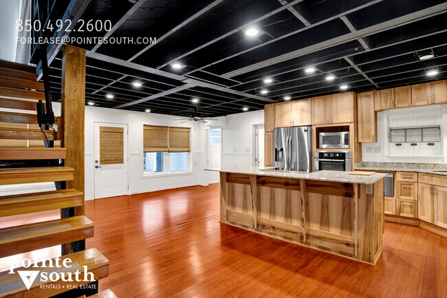 Building Photo - 18870 Highland Dr