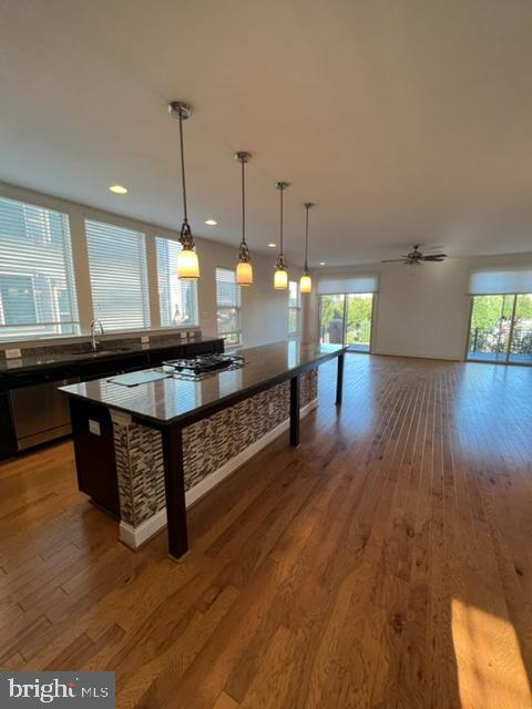 Building Photo - 22806 Breezy Hollow Dr