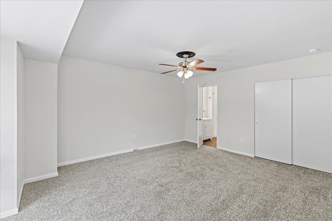 Building Photo - 421 Barton Run Blvd