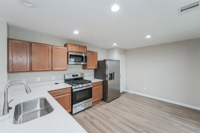 Building Photo - 26123 Flinton Dr