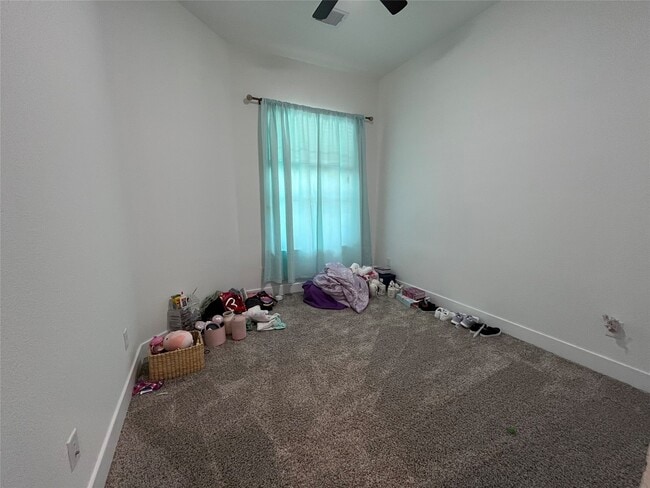 Building Photo - 177 Hidden Peak Dr