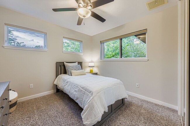 Building Photo - Private Retreat 4 BDR Near Baseline Reservoir