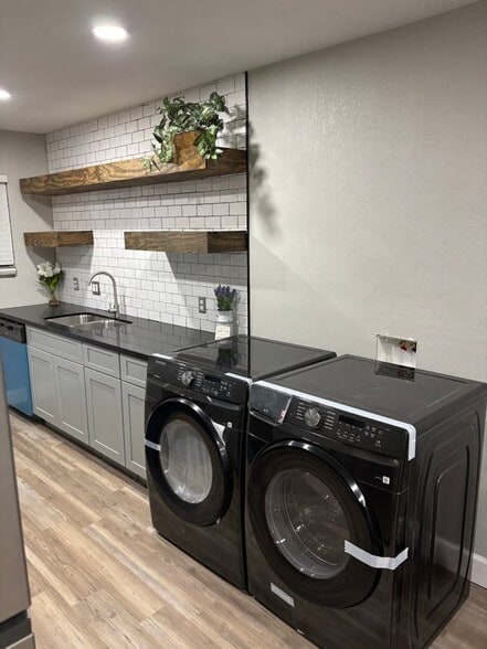 Building Photo - 143 Echols St