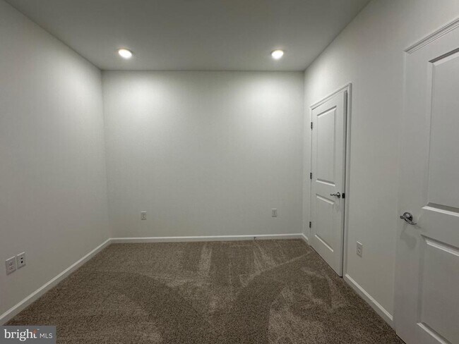 Building Photo - 83 Bethlehem Pike