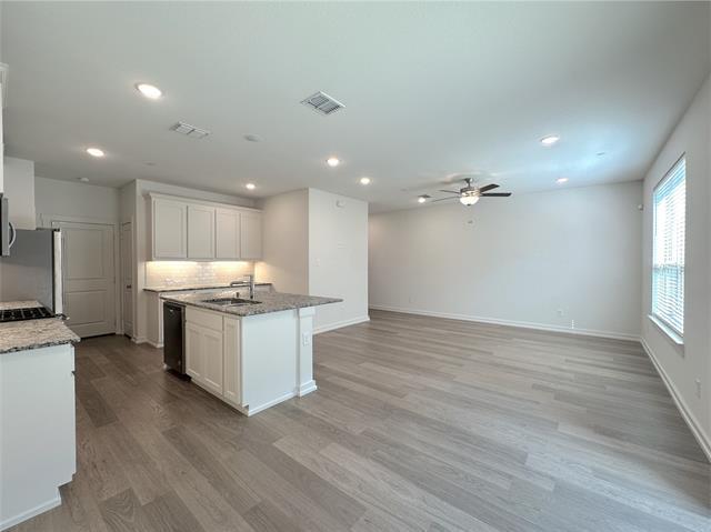 Building Photo - 2740 Majesty Dr