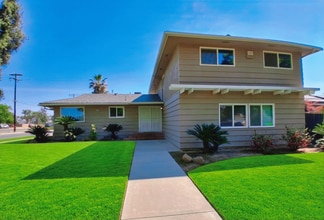 Building Photo - 5780 N 8th St