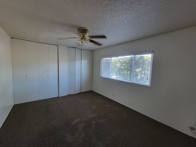 Building Photo - 1744 S Oak Park St