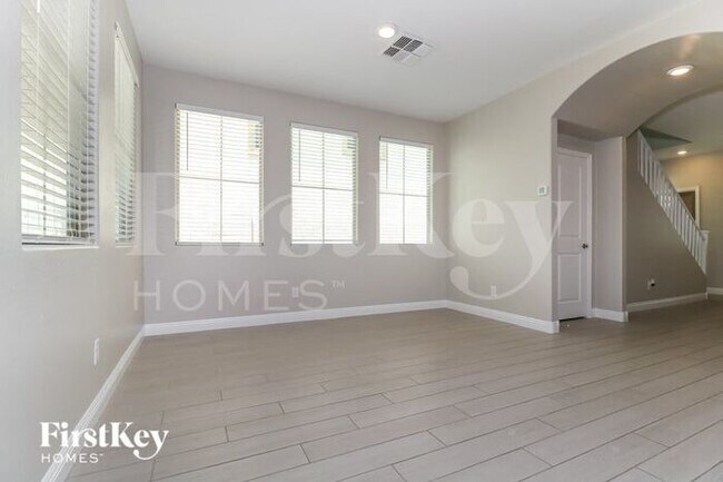 Building Photo - 11460 S Orion Dr