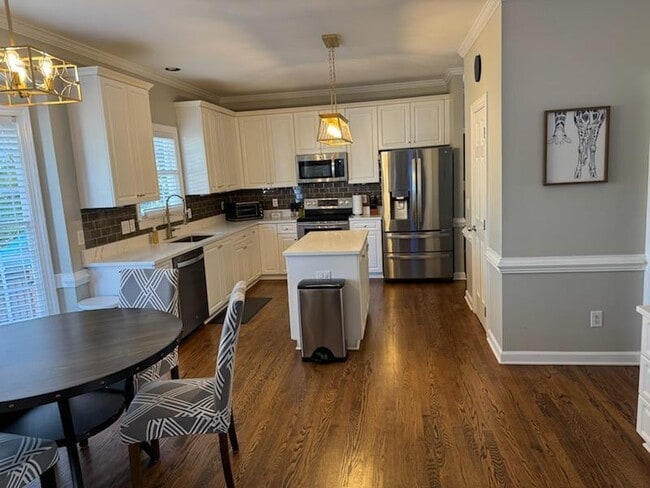 Building Photo - 11804 Shavenrock Pl