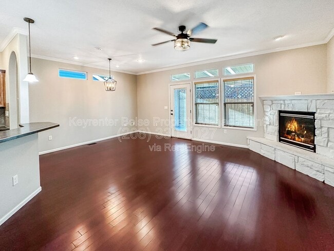 Building Photo - 9259 W Olivia St