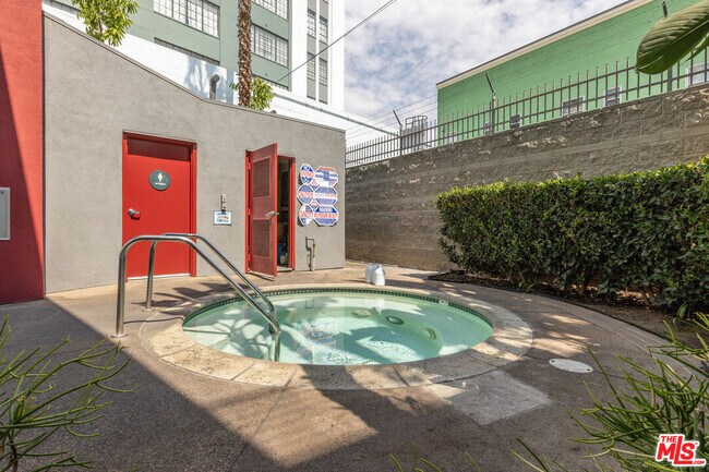 Building Photo - 420 San Pedro St