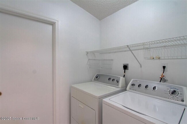 Building Photo - 680 Wickham Lakes Dr