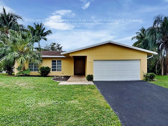 Building Photo - 7204 NW 80th Pl