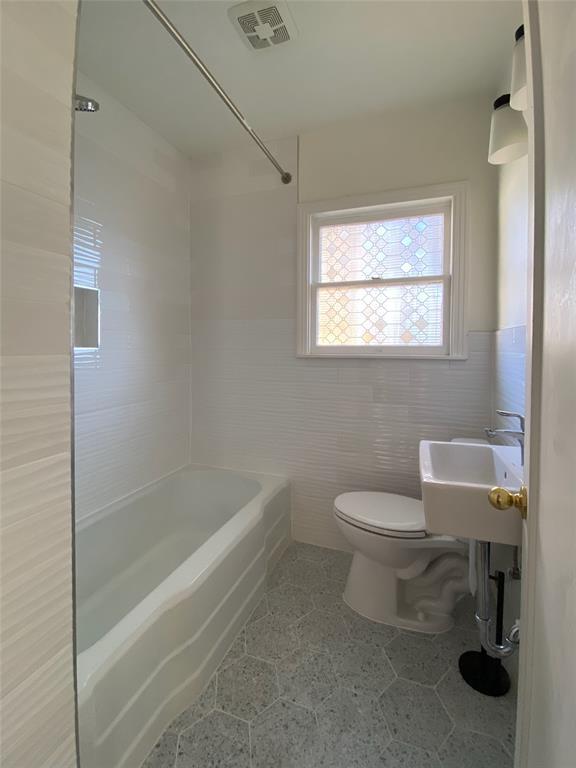 Building Photo - 7111 Grover Ave