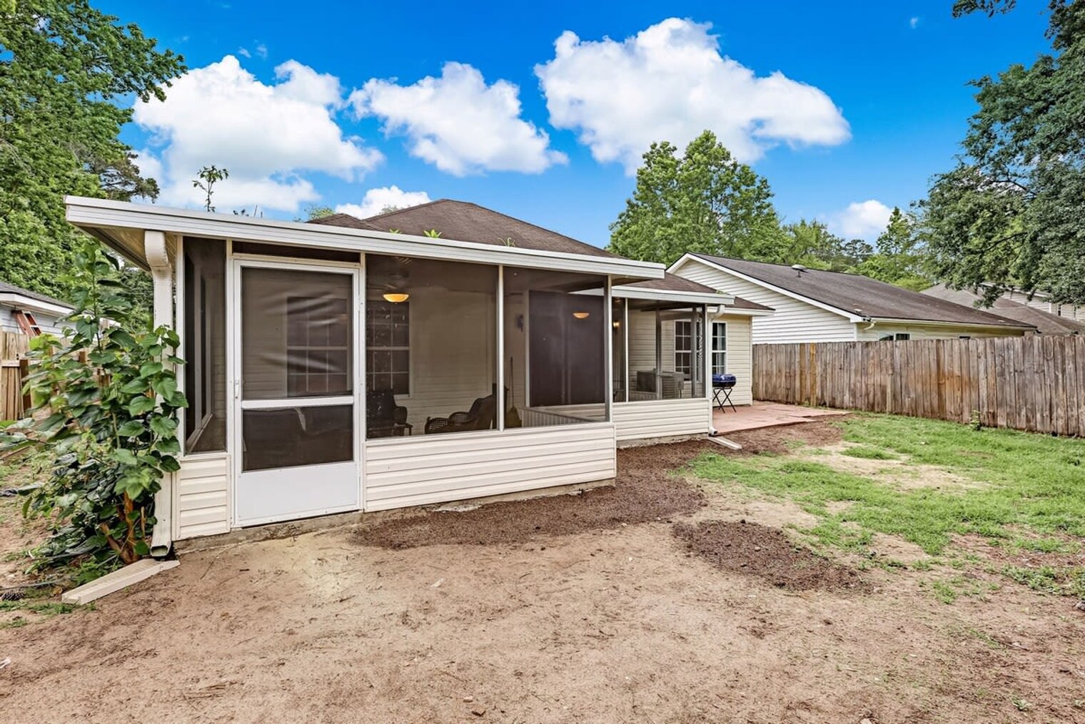 Building Photo - 7342 Leghorn St