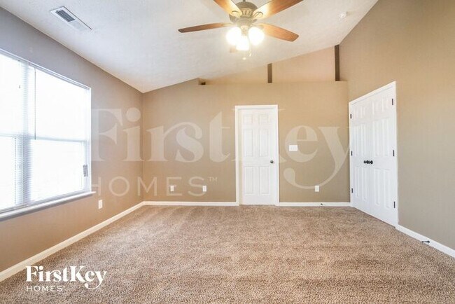 Building Photo - 2243 Tanya Dr