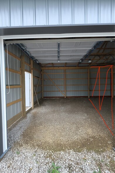 Building Photo - 13050 Beeson St NE