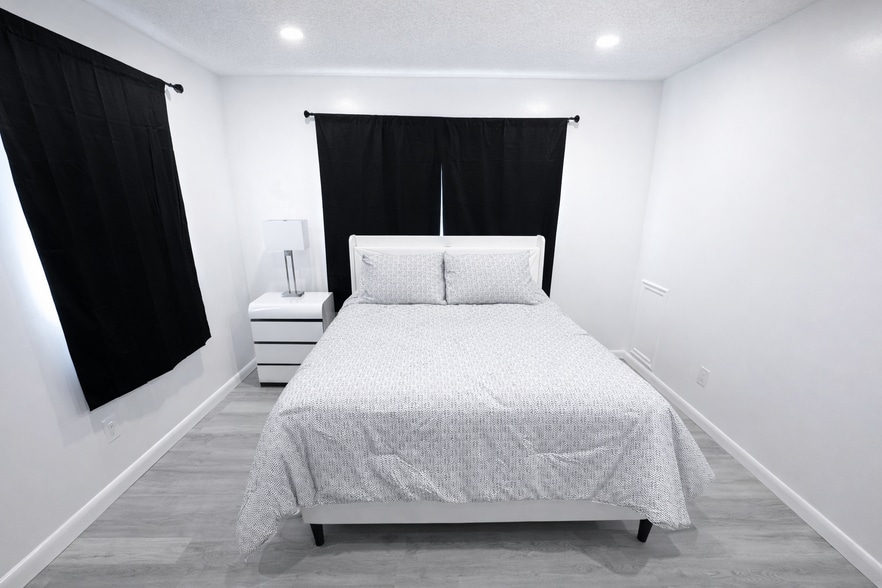 Building Photo - 1464 41st Ave