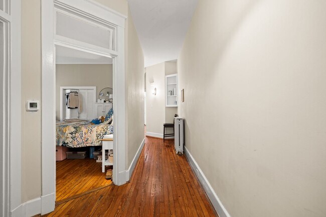 Building Photo - 1719 Hanover Ave